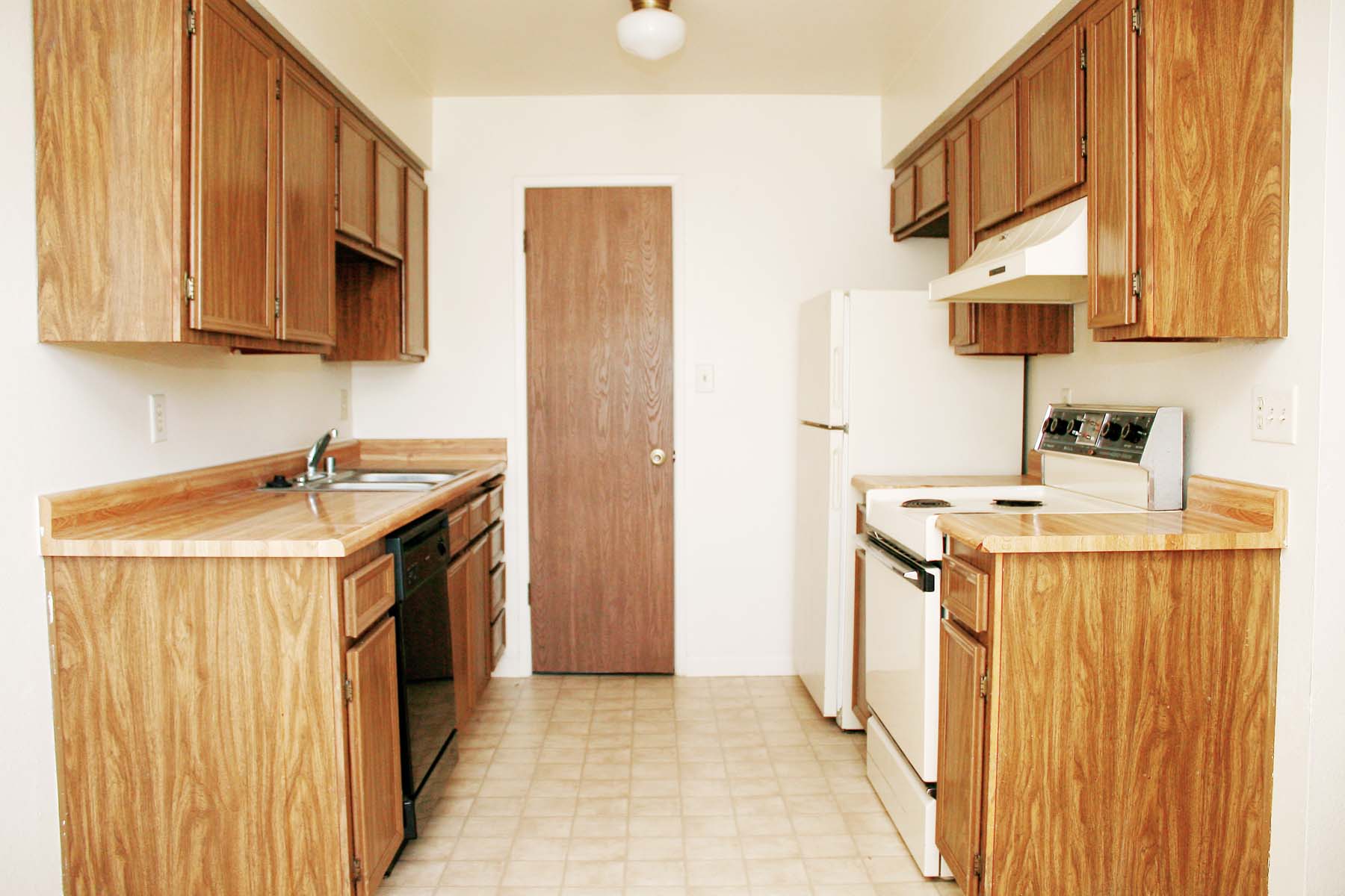 699-703 Music Avenue - 699-105